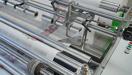 <p>Max width of unwinding 1300MM, max diameter of unwinding 1000mm, Auto feeding, Photocell eye tracking, Auto rectifying deviation, Magnet powder tension control, folding sealing by ultrasonic welding, custom-made round embossing mould.</p>
