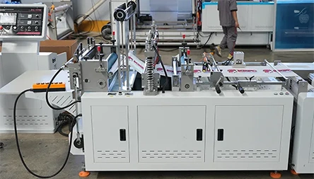 <p>Adopts two Taiwan brand ultrasonic welding systems (horn 300mm), different specs of ultrasonic can be used to meet different non-woven fabric GSM.</p>
