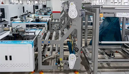<p>Feeding and computer length fixed by stepping motor, photocell eye tracking, bottom and side gusset making, and the side sealing of the T-shirt bag by ultrasonic.</p>
